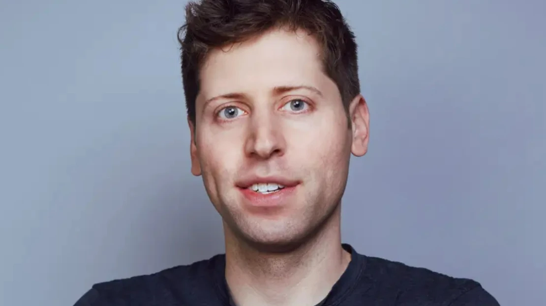 A mesterséges intelligencia a kapitalizmus végét jelentheti – interjú a OpenAI vezérigazgatójával