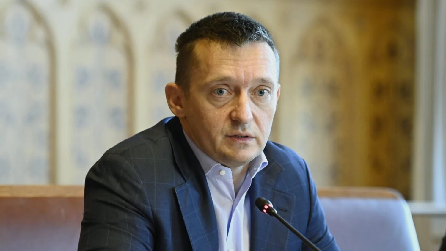 Sikkasztással vádolják Rogán régi barátját, milliárdokkal léphetett le az orosz kötvényüzletből