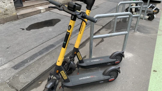 Hol a helye az elektromos rollereknek? Hamarosan kiderül