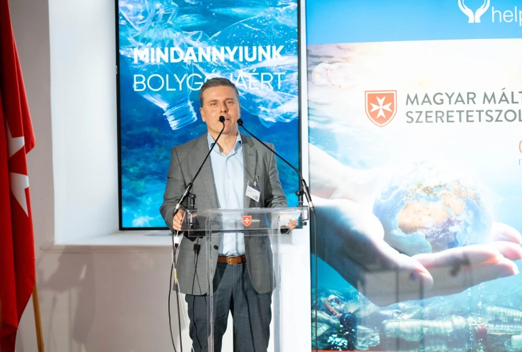 Kicsik maradunk? Nem baj, a célomat akkor is elértem – új műfajban a paradicsomos ember_0