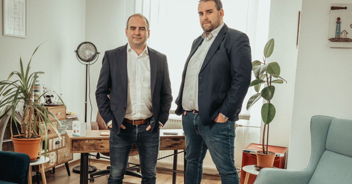 Karácsony óta tajtékozva hívnak a partnerek – ki takarítja majd be a termést a magyar földeken?
