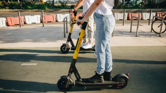 Bővül az e-roller választék, orosz gyökerű szolgáltató jelent meg a hazai piacon