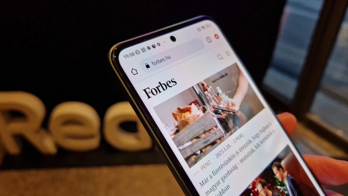 Ezekkel a mobilokkal tarolna a tömegkategóriában a Xiaomi idén