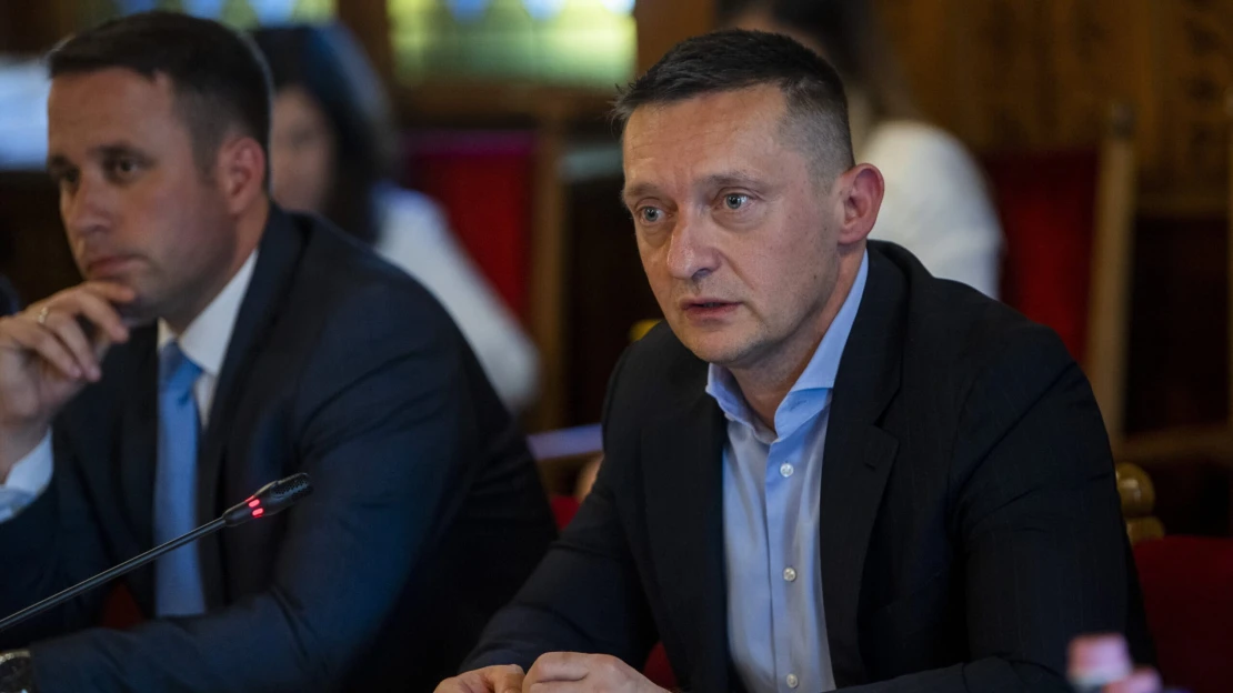 Családoknak ígérte, végül Rogánékhoz küldött 5 milliárdot a kormány