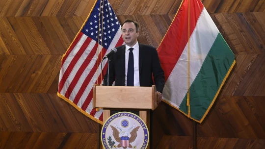 Egy magyar bank tisztségviselőit is szankcionálhatja Amerika