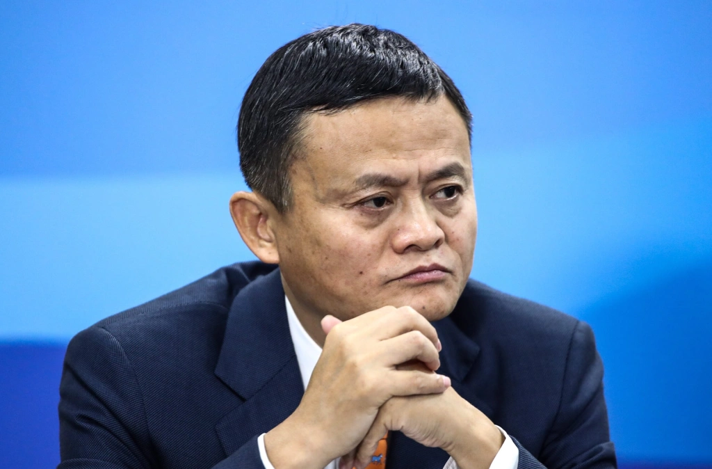 Jack Ma, a kegyvesztett milliárdos újra színre lép