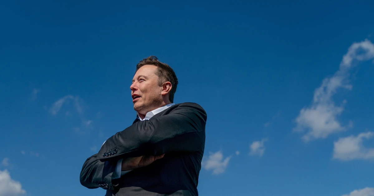 Milliókat osztogat egy kampányban Elon Musk, miközben a demokrácia védelmére hivatkozik