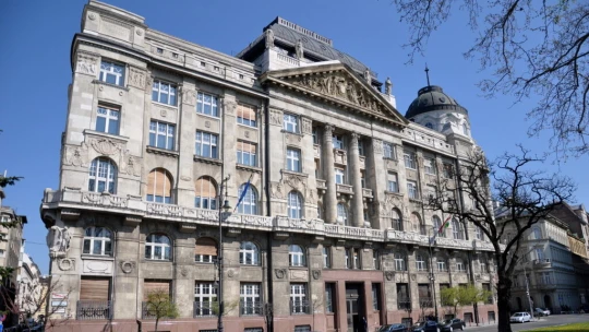 Megvan, ki vette meg a Belügyminisztérium palotáját, elég jó üzletet kötött