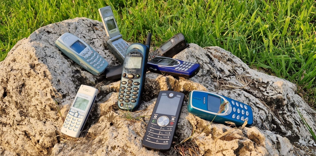 Ezek a cégek uralták 20 éve a mobil szektort – mi lett velük mára?