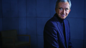 A luxusbirodalom örököse perel, a gyanúsított halott, a világ egyik leggazdagabbja hallgat