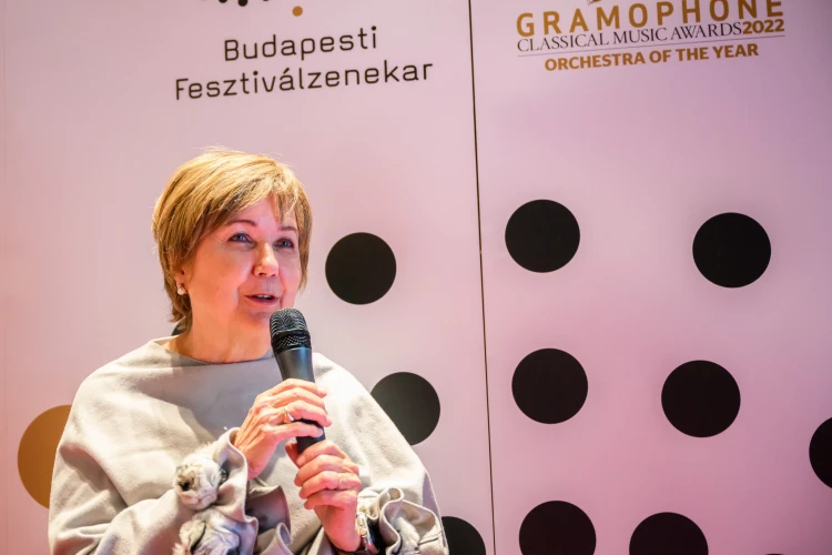 Amikor a legbefolyásosabb magyar nők együtt mennek koncertre_5