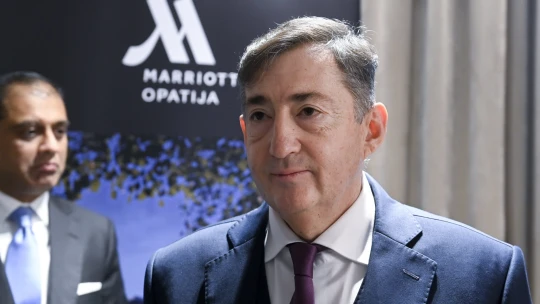 Mészáros Lőrinc, a harmadik leggazdagabb magyar 24 millióval tartozik egy villanyszerelőnek