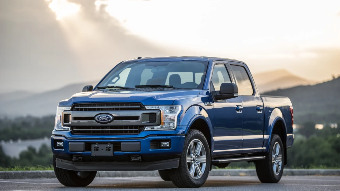 A Ford hirtelen rájött, hogy a világnak szüksége van még az AM rádiókra az autókban