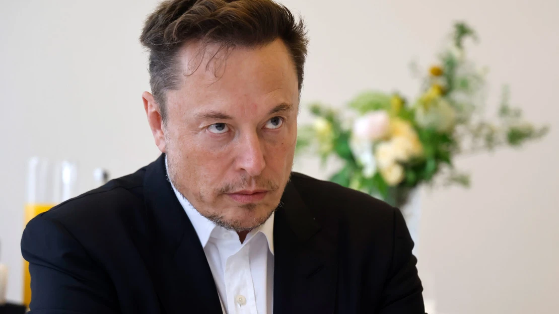 Veszélyben Elon Musk? Az Oracle alapítója egy nap alatt 100 milliárddal lett gazdagabb
