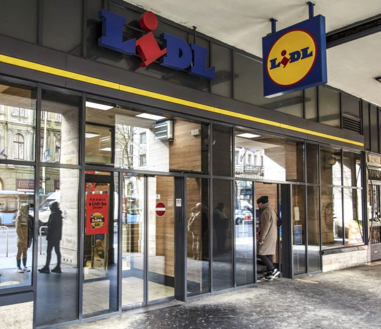 Lép a Lidl, beszáll a Google és az Apple mellé egy új szolgáltatással