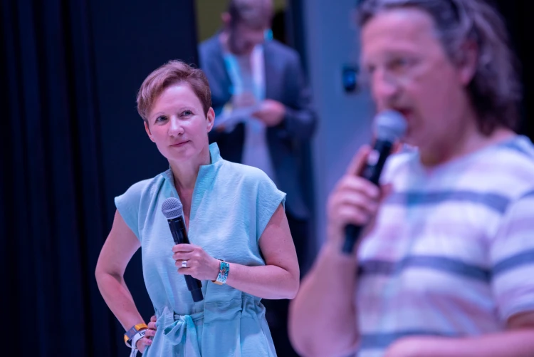 Ki érzi jól magát a bőrében? Színpadi show-t csinált Csernus Imre_25