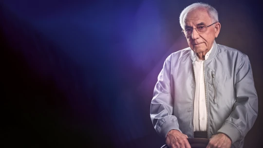 „Én nem vagyok hiteles, ha nem dolgozom” – beszélgetés Vitray Tamással munkáról, jóságról, örökségről