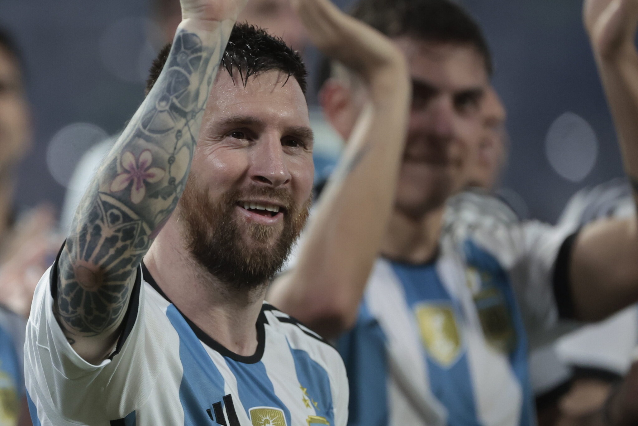 Az Apple és az Adidas is beszállt Messi leigazolásába
