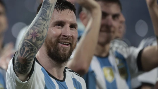 Az Apple és az Adidas is beszállt Messi leigazolásába
