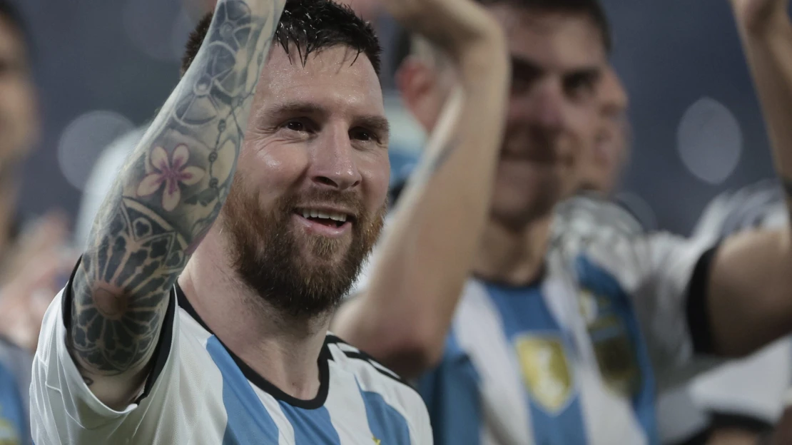 Az Apple és az Adidas is beszállt Messi leigazolásába