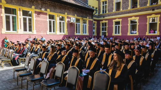 Nem verték nagy dobra: kínai kézbe került egy magyar magánfőiskola