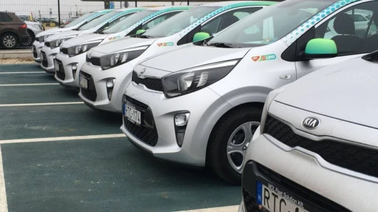 Új díjszabás a Mol közösségi autójánál, a Limo-nál