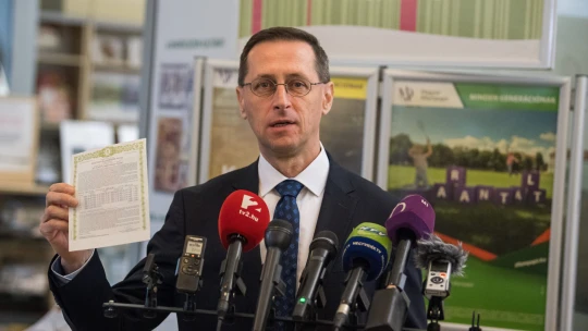 Azt mondják, vegyél állampapírt, közben lenyomják a kamatát