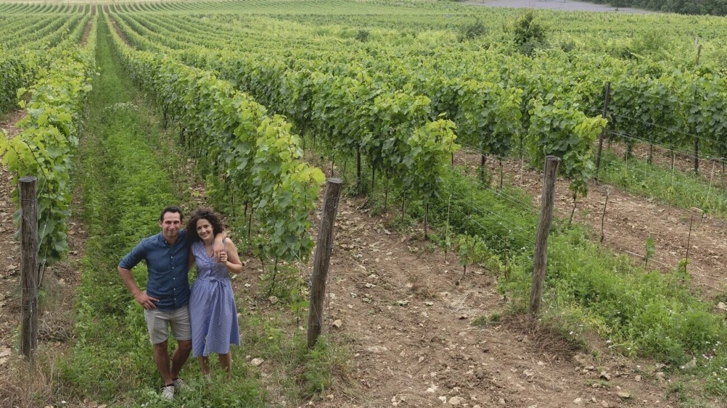 „Ez nem kettőnk borászata, hanem az egész családé” – az olaszrizlingnek is ismertséget hozott a Zelna borászat