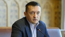 Elkelt Rogán Antal bizalmasának cége, amely anno pánikszerűen adta el 4iG-részvényeit az árfolyam beszakadása előtt