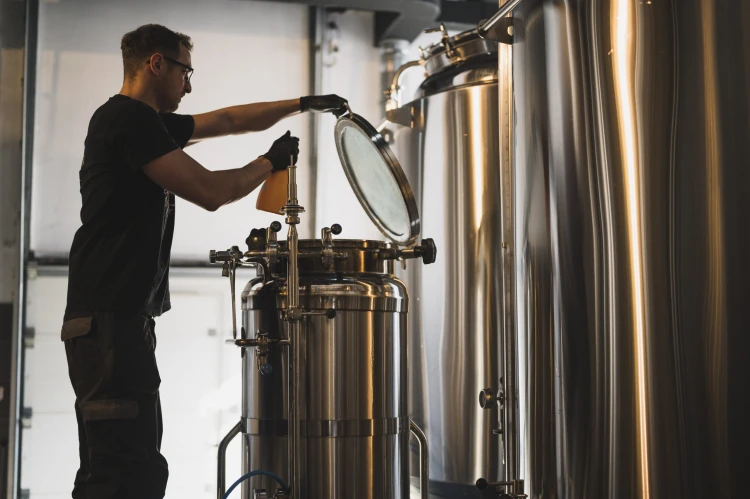Egyszerre magyaros és brewdogos – ilyen egy sörkollab Európa egyik legmenőbb főzdéjével_6