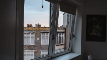 Hiába rántotta be a féket a lakáspiac, az áraknak erről nem szólt senki