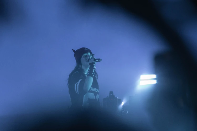 Nyolcvanezren nézték a Szigeten, ahogy Billie Eilish beleböfögött a mikrofonba – Sziget fesztivál, 6. napi beszámoló_99