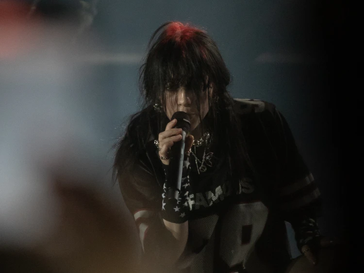 Nyolcvanezren nézték a Szigeten, ahogy Billie Eilish beleböfögött a mikrofonba – Sziget fesztivál, 6. napi beszámoló_77