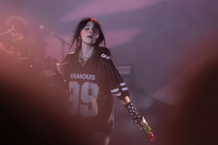 Nyolcvanezren nézték a Szigeten, ahogy Billie Eilish beleböfögött a mikrofonba – Sziget fesztivál, 6. napi beszámoló_32