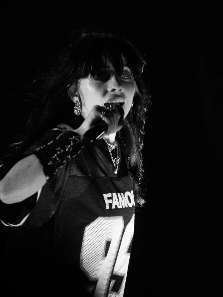 Nyolcvanezren nézték a Szigeten, ahogy Billie Eilish beleböfögött a mikrofonba – Sziget fesztivál, 6. napi beszámoló_5