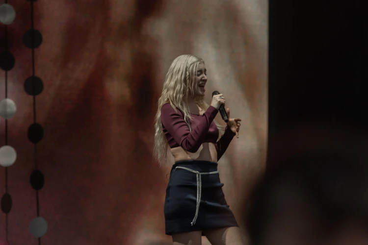 Lorde mindent csinált a Szigeten, csak azt nem, amire számítottunk_33