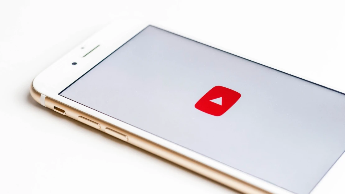 Így törli a rákgyógyítást hazudó videókat a YouTube