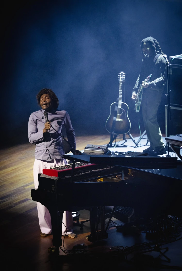 Ha nincs semmid, az kiváltság – Benjamin Clementine nem akar örökké a hajléktalanból lett sztár lenni_1