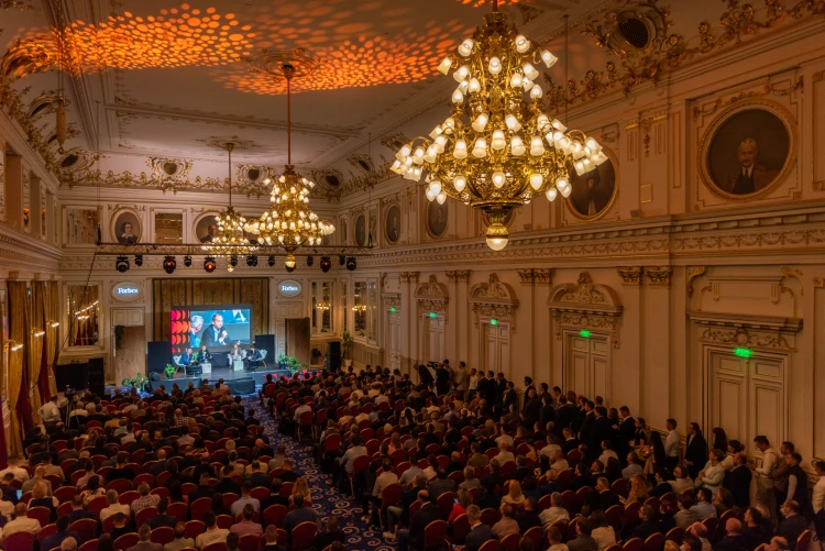 Nem játszik a mostani, „két pogány közt egy hazáért” politika – Zsiday, Jaksity és Varga a Money Summiton_13