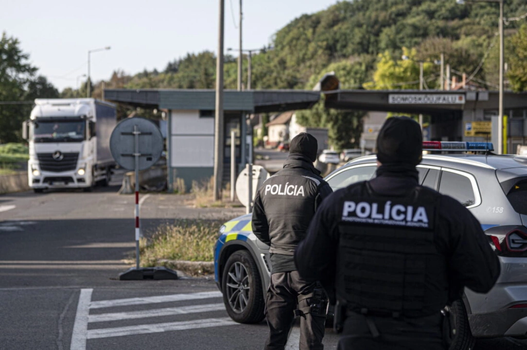 Meghosszabbítják a határellenőrzést a szlovák-magyar határon