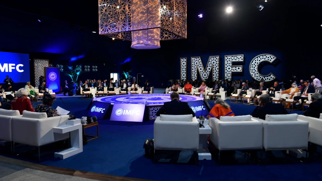 Rekordösszeg: A legnagyobb felajánlással száll be az IMF programjába a magyar jegybank