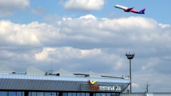Eltűnik a repülőgép üzemmód a Wizz Air járatairól: Starlink internetet kapnak az utasok