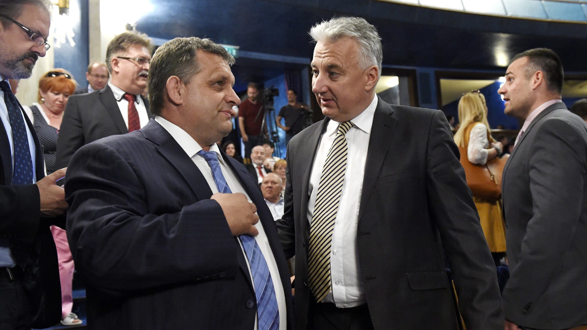 Kivételezhet a NAV Orbán öccsének cégével?