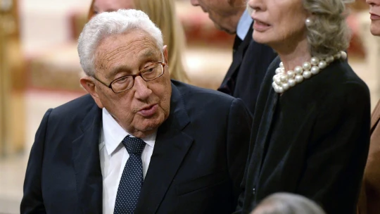 Meghalt Henry Kissinger