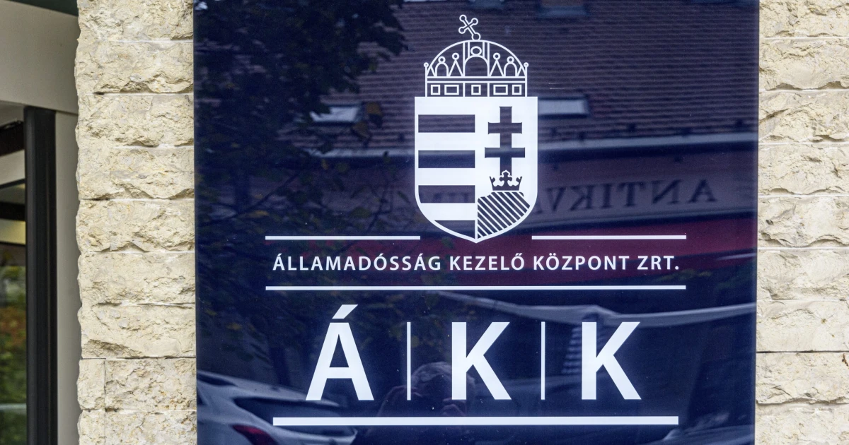 Kétszer annyira adósodik el devizában Magyarország, mint tervezték