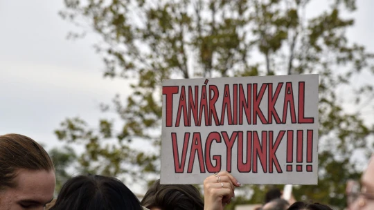 Visszajáró: jönnek az EU-s pénzek, mégsem nőnek a tanárbérek, de lesz két jó hetünk
