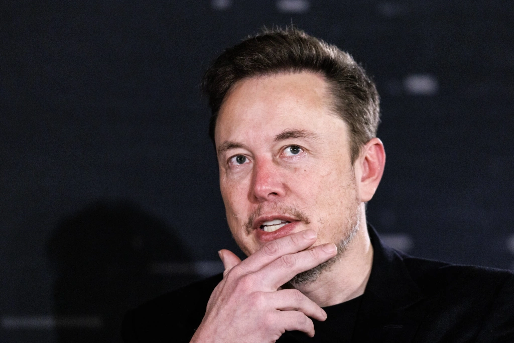 Szavak nélkül üzentek vissza a hirdetők Elon Musknak