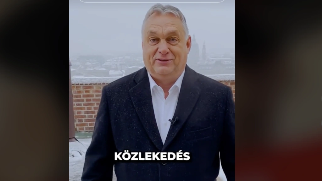 „Az első hó leesett, a budapesti közlekedés elesett” – nevetett Orbán a TikTokon