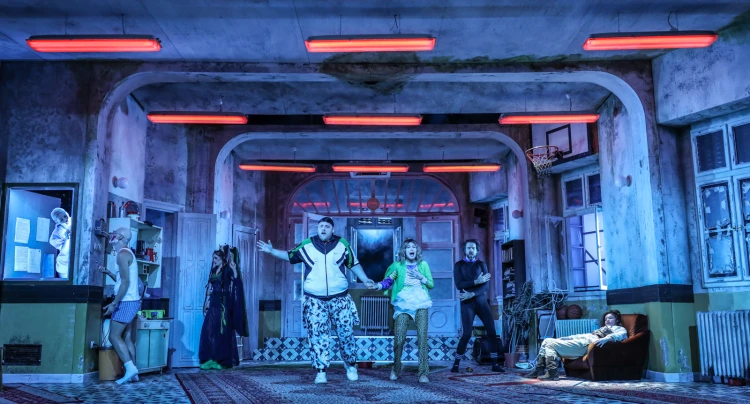 LSD-rémálom, road movie, PTSD és egy generáció drámája – négy őszi bemutató, amit 2024-ben pótolnod kell_11