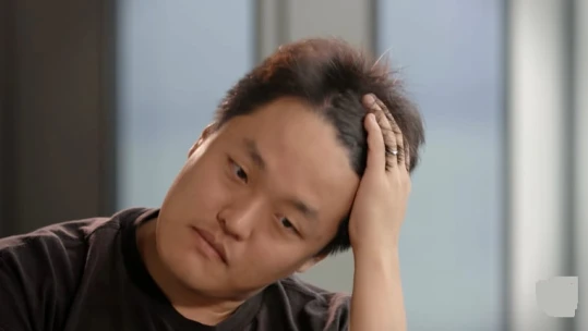 Fordulat: mégsem adják ki a hírhedt kriptós csalót